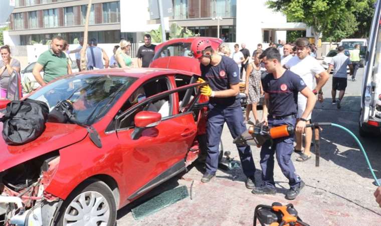Antalyasporlu futbolcu Naldo'nun ailesi kaza yaptı: 1'i ağır 5 yaralı