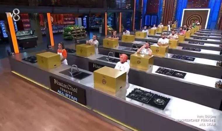 Şefler ayakta alkışladı... Masterchef'te bir ilk!