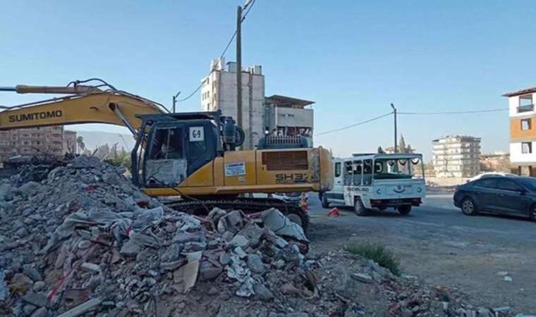 Depremin 215’inci gününde: Enkazda ceset bulundu!