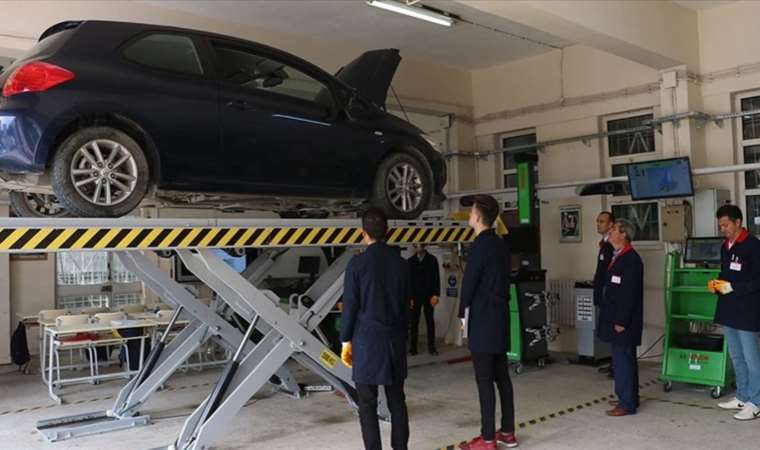 İkinci elden soğutan ekspertiz raporu: Bu da oldu, tavandan tahta çıktı!