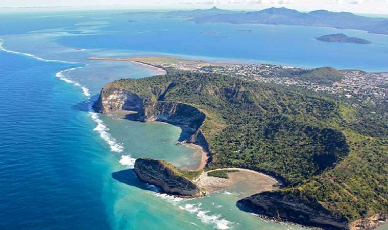 Fransız adası sakinleri su kıtlığına karşı sokağa indi