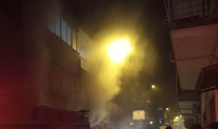 Devrilen elektrikli soba yangına yol açtı