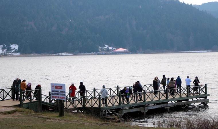 Yeni yılın ilk gününde Abant'a akın ettiler