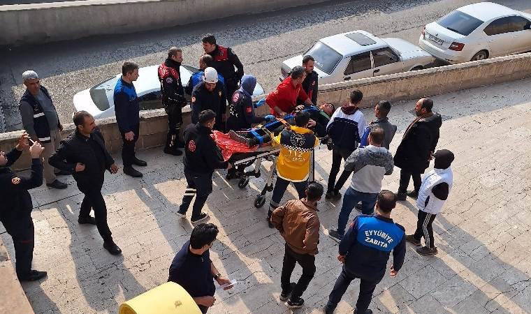 Korku dolu anlar... 13 yaşındaki çocuk 3 metrelik rögara düştü!