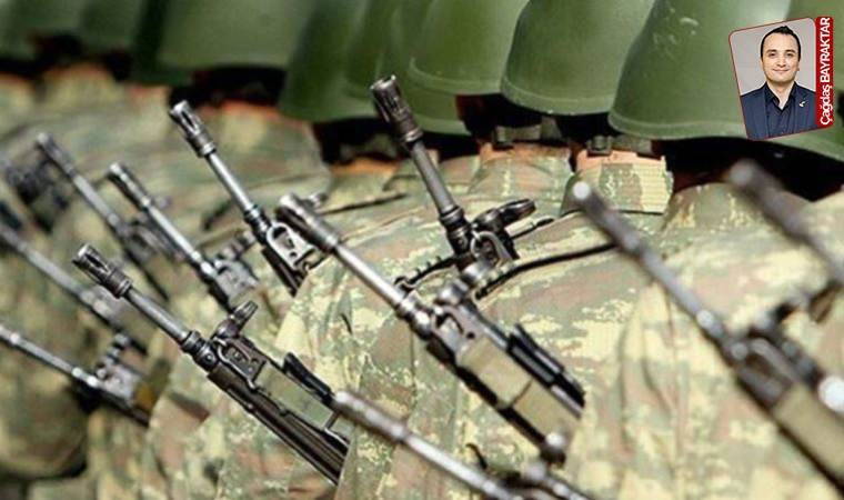 Kışlada parti marşı...