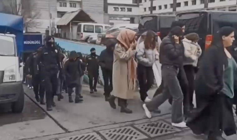 'Forex' vurgununda 73 kişi yakalanmıştı... Operasyonda ele geçirilenler sergilendi