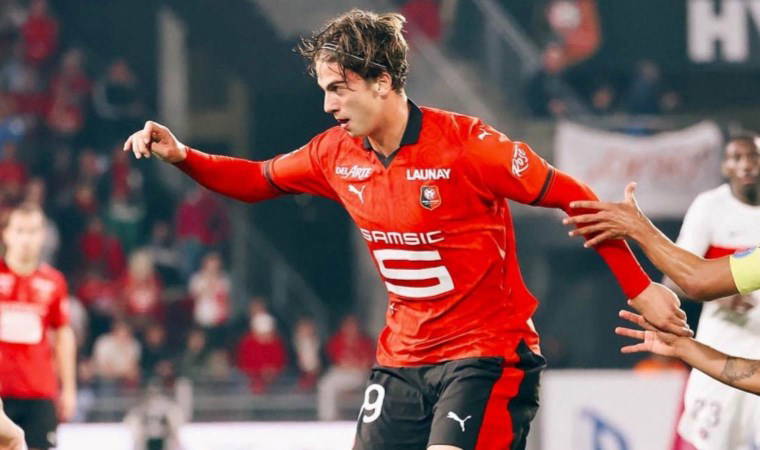 Teklif aldığı kulübü açıkladı