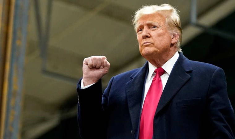 ABD'de başkanlık seçim yarışında Trump, Iowa'daki ön seçimleri kazandı