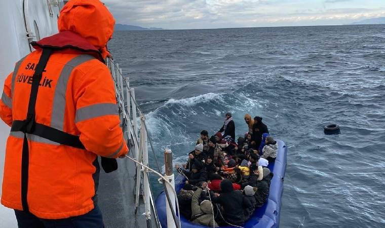 Yunanistan'ın geri ittiği onlarca göçmen kurtarıldı!