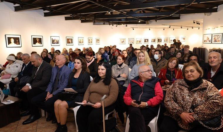 Nâzım Hikmet İzmit'te şiirleriyle anıldı