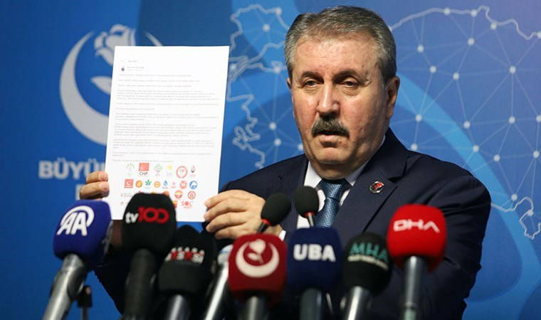 'Özerkliği kabul edebiliriz' tweeti atan Mustafa Destici, siyasi partileri hedef gösterdiği paylaşımına sahip çıktı