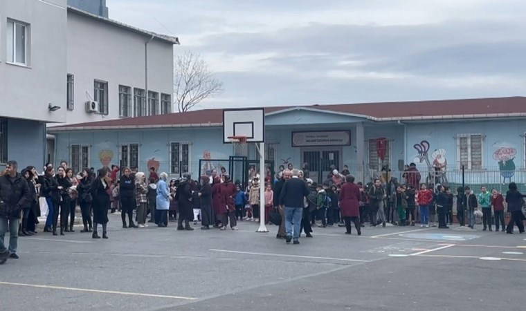 Sultangazi'de okulda yangın paniği!