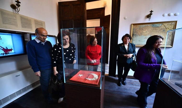 Cumhuriyet’in kuruluşuna tanıklık eden eserler '100. Yıl Anı Evi'nde