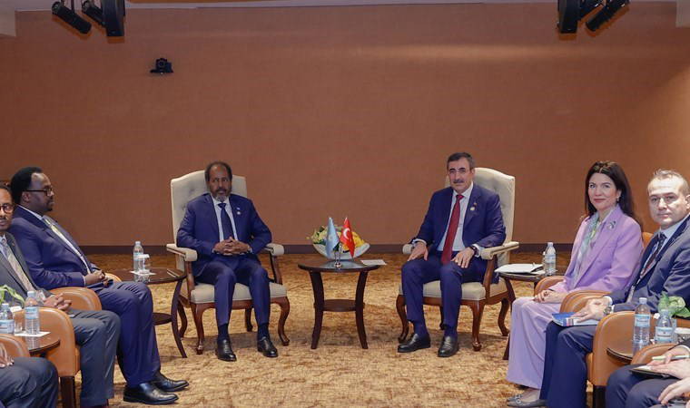 ‘Ödül gibi ceza’nın üzerinden 3 gün geçti… Cevdet Yılmaz, Somali cumhurbaşkanıyla görüştü