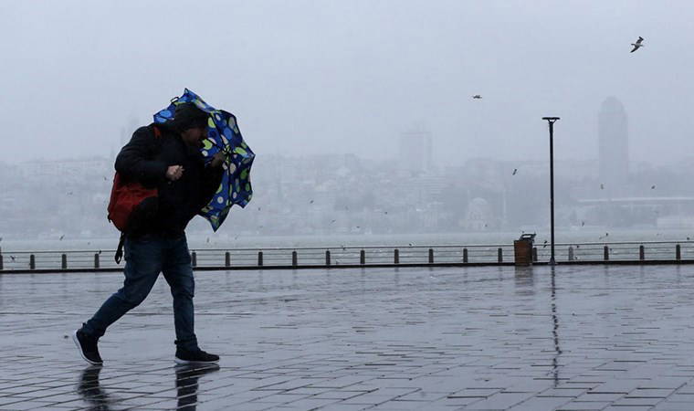 İstanbul Valiliği 'saat' vererek uyardı: Marmara için fırtına alarmı!