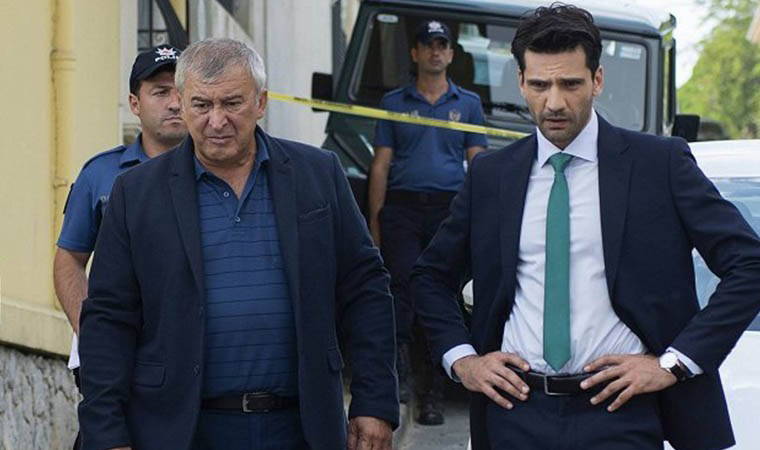 Yönetmen açıkladı: Yargı'nın 'Metin Komiseri' Hüseyin Avni Danyal'ın diziden neden ayrıldığı ortaya çıktı