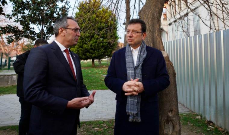 Yurt yapılsın diye tahsis edilmişti... İmamoğlu TÜGVA'ya devredilen yıkılmış binayı inceledi: 'Şu pejmürde hale bak!'