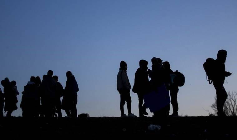 Edirne ve Kırklareli'nde onlarca düzensiz göçmen yakalandı!