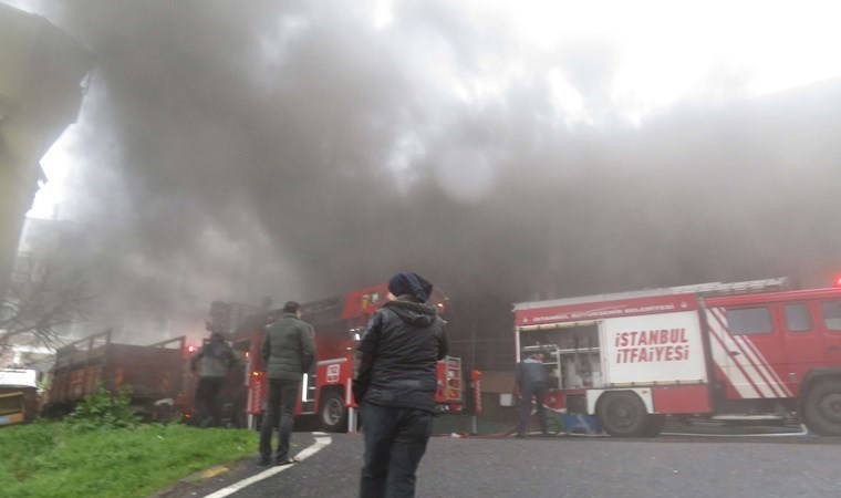 Üsküdar'da yangın paniği: Ekipler müdahale ediyor!