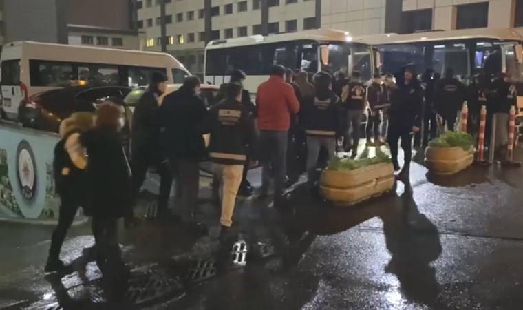 Son dakika... Büyükçekmece Belediyesi'ne rüşvet operasyonu: Şüpheliler adliyeye sevk edildi