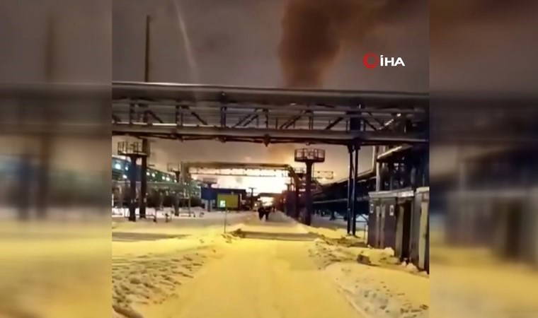 Rusya'da petrol rafinerisinde patlama