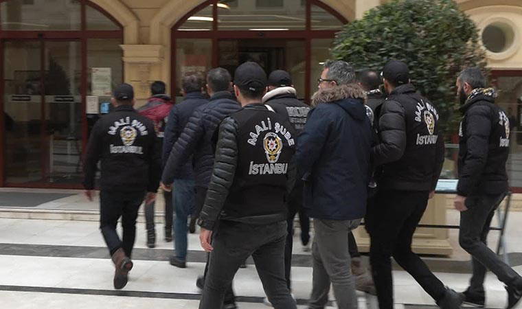 Büyükçekmece Belediyesi'ne yapılan operasyonda 8 kişi tutuklandı