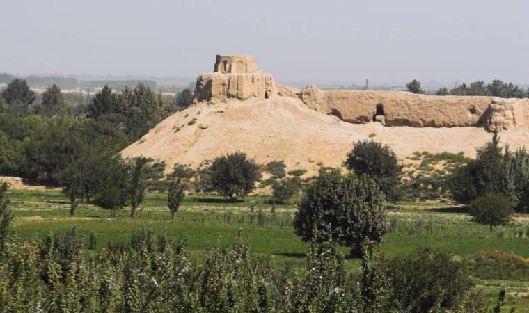 Afganistan'da onlarca arkeolojik alan buldozerle yıkılarak 'yağmaya açıldı'