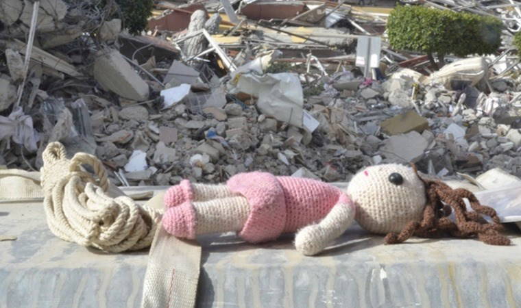 Depremde kaybolan çocuklara da AKP ve MHP’den ret: ‘Birinci yıl dolarsa kayıp statüsünden çıkarılacaklar’