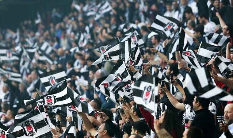 Beşiktaş taraftarından Hasan Arat'a tepki!