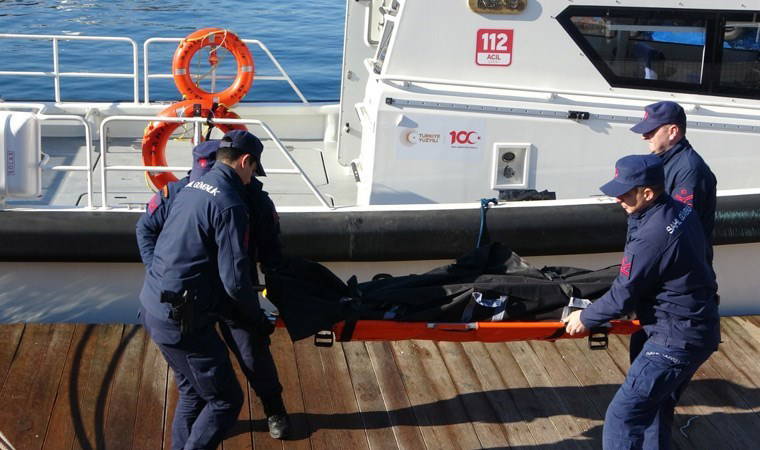 Kartal açıklarındaki yük gemisinin kaptanı gemide ölü bulundu