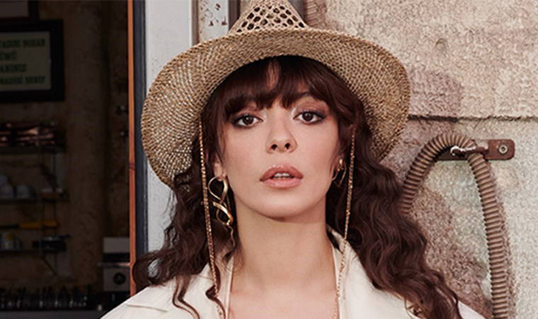 Selin Şekerci'den öpüşme itirafı: 'Kamyoncu gibi giriyorum partnerlerime'