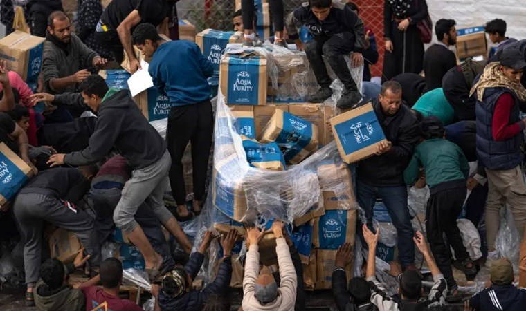 İsrail yardım bekleyen Filistinlilere ateş açtı: 20 ölü