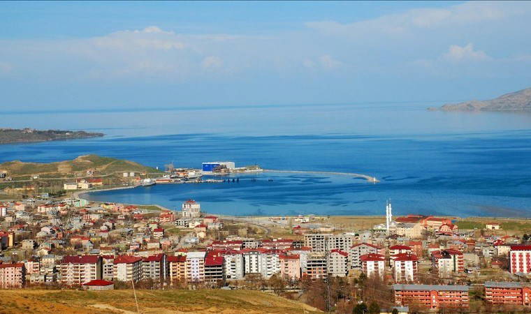 Van Gölü'nün eşşiz kıyısında saklı bir cennet: Tatvan