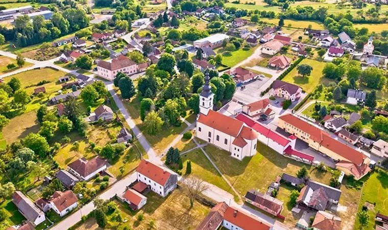 Avrupa'da 4 liraya ev satılıyor! Yönetim nüfus krizinin çözümünü buldu