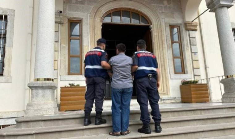 Aranıyordu... Çalıntı otomobilde, sahte kimlikle yakalandı!