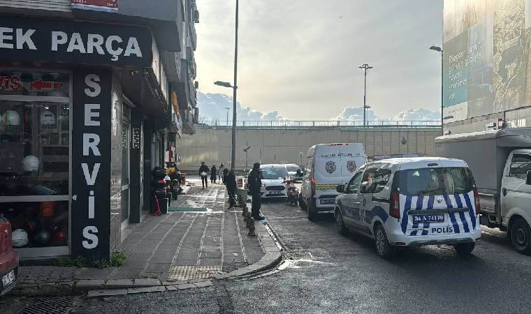 Bahçelievler'de motosikletle gelip iş yerine kurşun yağdırdılar!