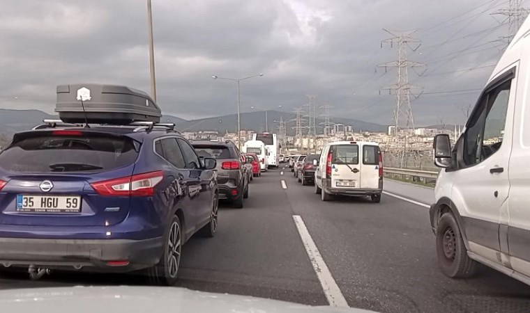 Cumhurbaşkanı Erdoğan, İzmir trafiğini felç etti