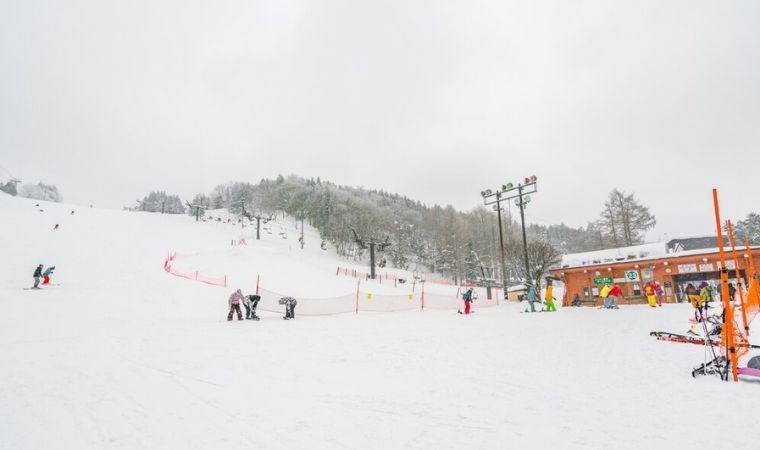 Türkiye'deki kayak merkezlerinin kar kalınlığı ne kadar, en yüksek kar kalınlığı nerede? Kartalkaya, Uludağ, Kartepe kar kalınlığı ne kadar?