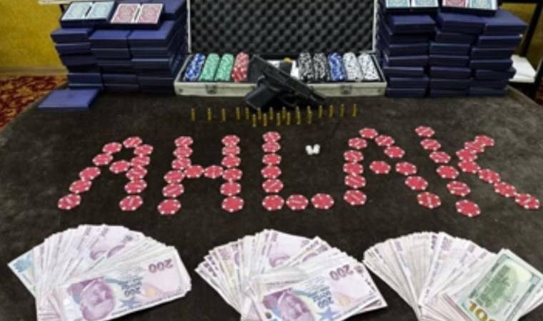 Kumar oynarken yakalanan 13 kişiye 83 bin 525 TL ceza