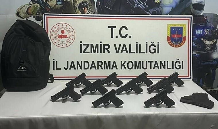 İzmir'de silah kaçakçılığı operasyonu: 2 tutuklama