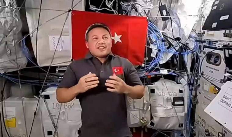 Alper Gezeravcı'dan ISS'de 'Message' deneyi