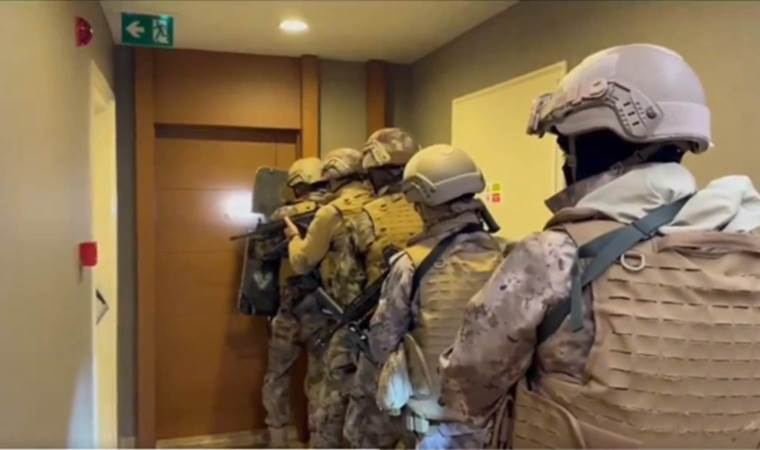 Bakan duyurdu: İnterpol tarafından aranan 56 şüpheli yakalandı!