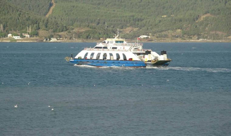 Çanakkale'de yarınki Gökçeada ve Bozcaada feribot seferleri iptal edildi