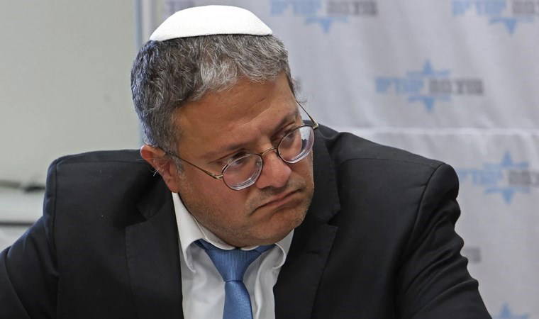 İsrailli bakandan hükümeti dağıtma tehdidi