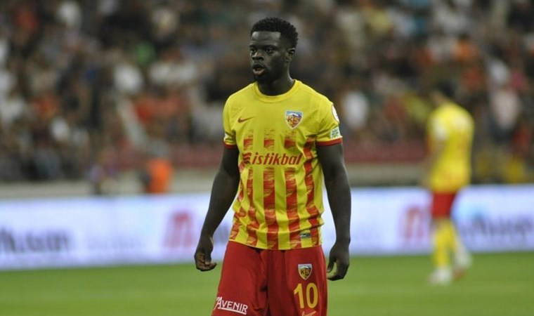 Kayserispor'dan ayrılmıştı, Başakşehir'e imza attı!