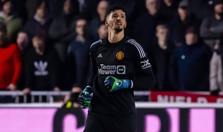 İlk kez forma giymişti: Manchester United'dan Altay Bayındır'a kötü haber!