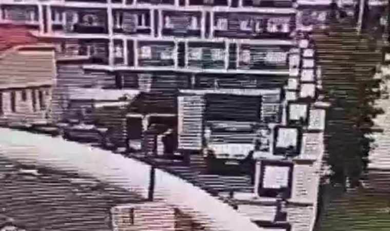 Beylikdüzü'nde dakikalar içinde kamyonetten 'beyaz eşya' hırsızlığı