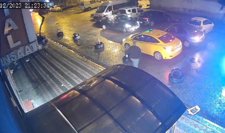 Otel önünde uzun namlulu silahlarla öldürülmüştü... 2 kişi yakalandı