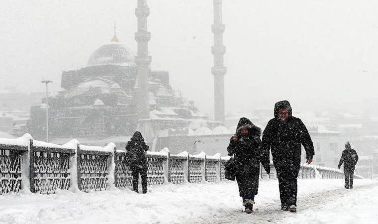 Cumhuriyet tarihinin en soğuk kışı geliyor: İstanbul'a kar ne zaman yağacak? İstanbul'a kar yağacak mı?