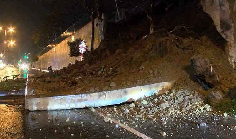 Pendik'te okulun istinat duvarı yola çöktü
